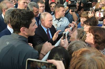 Владимир Путин - Дмитрий Песков - Песков рассказал о мерах предосторожности перед встречами с Путиным - tvc.ru - Россия