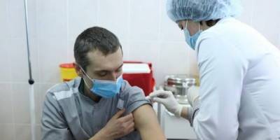 В Украине граждан незаконно принуждают к вакцинации - inform-ua.info - Украина