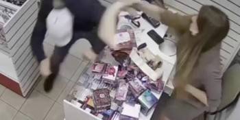 Избитый фальшивым фаллосом грабитель бежал, спотыкаясь, из интим-салона в Новокузнецке - vologda-poisk.ru