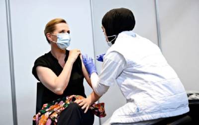 В Дании вакцинировали от COVID-19 более 50% граждан - korrespondent.net - Украина - Дания