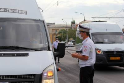 В Астрахани проверяют соблюдение масочного режима в общественном транспорте - astrakhanfm.ru - Астрахань