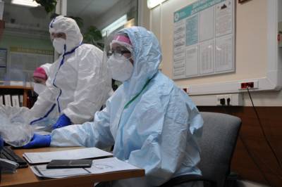 В России выявили 23 032 новых случая коронавируса за последние сутки - vm.ru - Россия - Москва