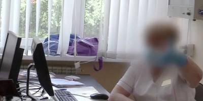 Медсестру из Волгограда уличили в подделке прививочного сертификата - runews24.ru - Волгоград