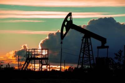 Нефть дорожает на ослаблении доллара - minfin.com.ua - Украина - Сша
