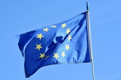 ЕС достиг цели по вакцинации населения, сообщила глава Еврокомиссии - pnp.ru - Евросоюз - деревня Ляйен