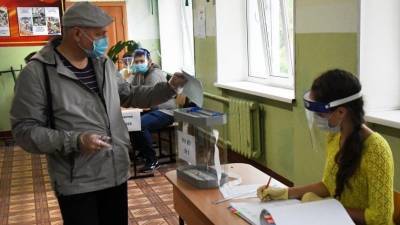 Андрей Турчак - Турчак заявил о безответственном отношении КПРФ к безопасности выборов - 5-tv.ru - Россия