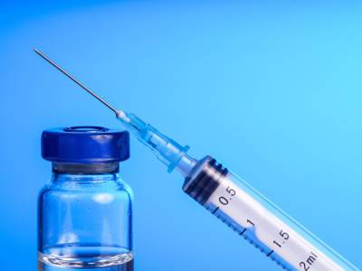 Вакцинация в ЕС: 70% взрослых получили первую дозу и 57% полностью вакцинированы - gordonua.com - Украина - Сша - Англия - деревня Ляйен - деревня Ляйен Заявила