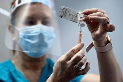 Названы сроки испытаний «коктейля» вакцин AstraZeneca и «Спутник Лайт» - lenta.ru - Россия - Пресс-Служба