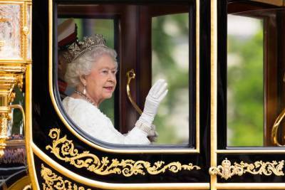 принц Гарри - Елизавета II (Ii) - Елизавета II покинула Лондон, чтобы набраться сил перед скандалом с мемуарами принца Гарри - actualnews.org - Лондон - Шотландия