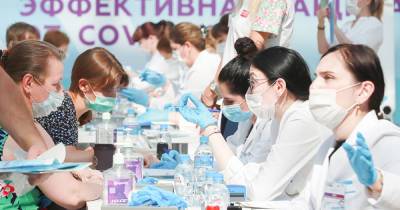 Москвичам разъяснили порядок получения спецнабора для вакцинированных - moslenta.ru