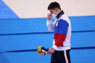 Никита Нагорный - Россияне сохранили позиции в медальном зачете Олимпиады - lenta.ru - Россия - Токио