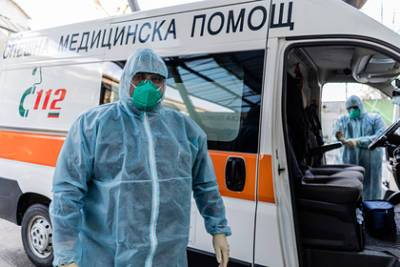 Стойчо Кацаров - Минздрав Болгарии признал гибель десяти тысяч людей из-за ошибок при вакцинации - lenta.ru - Болгария