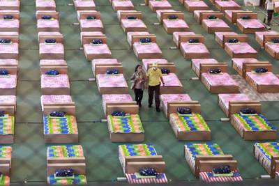 Таиланд превратил столичный аэропорт в госпиталь с картонными койками - lenta.ru - Таиланд - Бангкок