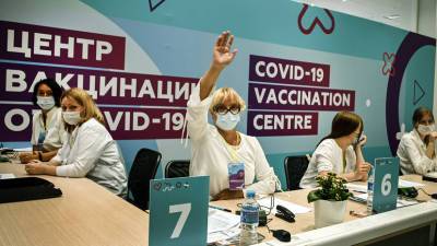 Под наблюдением медиков остаются более 1,2 млн человек: в России за сутки выявили 23 270 новых случаев COVID-19 - russian.rt.com - Россия