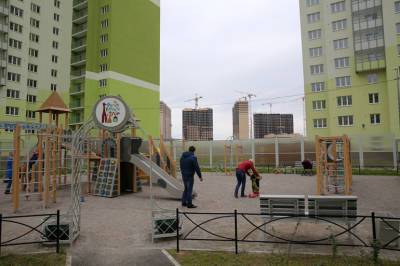Муж петербурженки, выгонявшей «особенных» детей с площадки, пожаловался на угрозы - neva.today - Санкт-Петербург