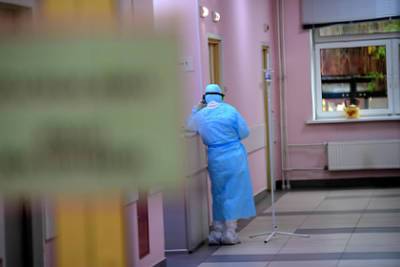 В России от коронавируса умер двухмесячный младенец - lenta.ru - Россия - Новосибирск
