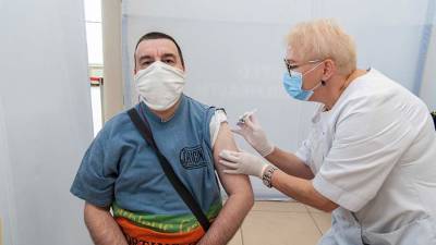 Житель Винницкой области Украины умер после вакцинации Pfizer - iz.ru - Украина - Израиль - Винницкая обл.
