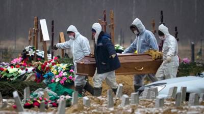 В России пятый день подряд фиксируется наивысшая смертность от COVID-19 - svoboda.org - Россия