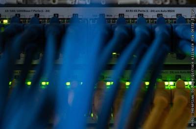 Атака хакеров на поставщиков IT-услуг затронула 1 тыс. компаний - interfax.ru - Москва - Сша