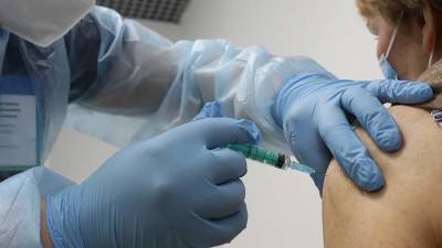 Вакцинацию от COVID-19 в Петербурге прошли более 945 тыс. человек - iz.ru - Санкт-Петербург - Израиль