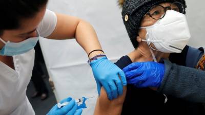 В удаленных районах США работают мобильные пункты вакцинации - golos-ameriki.ru - Сша - штат Невада