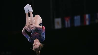 Россиянка Кочесок вышла в финал ОИ по прыжкам на батуте - iz.ru - Англия - Израиль - Токио