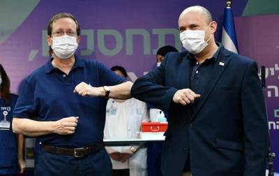 Нафтали Беннет - Ицхак Герцог - Президент Израиля получил третью дозу вакцины от COVID-19 - korrespondent.net - Украина - Израиль