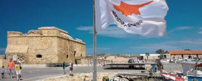 На Кипре введены новые ограничения по ковиду для туристов - runews24.ru - Кипр