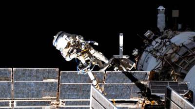 Давление в российском модуле на МКС резко упало - newdaynews.ru