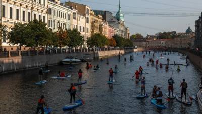 В центре Петербурга начался фестиваль сап-серфинга - dp.ru - Санкт-Петербург