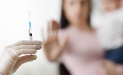 «Между прививкой и расстрелом выберу расстрел»: LTV пообщалась с тремя противниками вакцинации - obzor.lt - Латвия