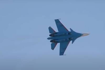 На Дальнем Востоке потерпел крушение истребитель Су-35 поколения 4++, лётчик катапультировался и остался жив - argumenti.ru - Россия