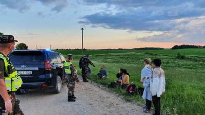 В Литве пограничники применили слезоточивый газ против мигрантов - news-front.info - Белоруссия - Литва
