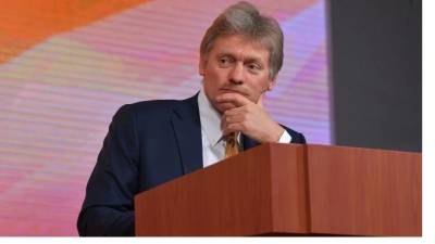 Дмитрий Песков - Песков: ситуация с COVID-19 требует достаточно жестких мер от властей - piter.tv - Россия