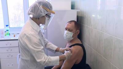 В Омской области для ряда граждан введена обязательная вакцинация - vesti.ru - Омская обл.