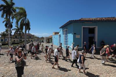 Более 150 россиян с коронавирусом изолировали на Кубе - tvc.ru - Куба