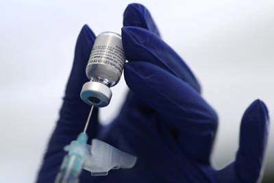 Вакцину Pfizer назвали менее эффективной против индийского штамма коронавируса - lenta.ru - Израиль