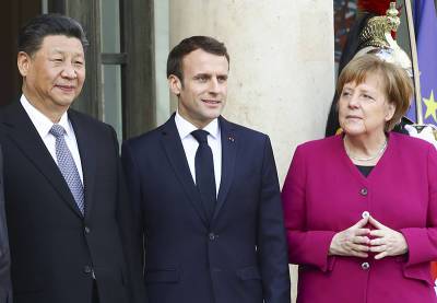 Ангела Меркель - Эмманюэль Макрон - Си Цзиньпин - Штеффен Зайберт - Меркель, Макрон и Си Цзиньпин обсудили отношения Китая с ЕС - tvc.ru - Франция - Китай - Германия - Евросоюз