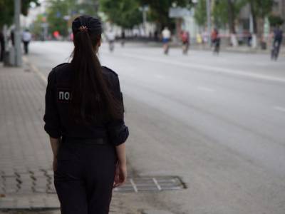 В России полицейские массово бегут со службы. Все дело в «палках» - bloknot.ru - Россия