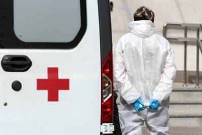 В России второй день подряд зарегистрировали более 700 погибших от коронавируса - lenta.ru - Россия