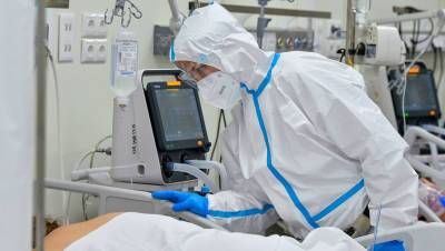 «Ковидные» больницы получили 25 тонн кислорода от Минобороны - gazeta.ru - Россия