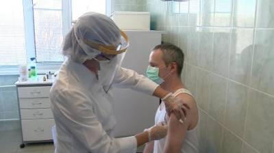 Пензенцы нашли недостаток в прививке от COVID-19, сделанной в ТЦ - penzainform.ru