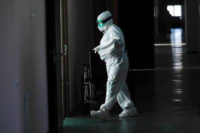 В России выявили 24 818 новых случаев коронавируса - lenta.ru - Россия