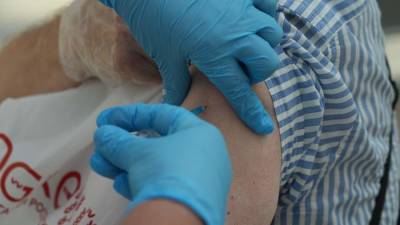 Более 1,8 млн москвичей прошли вакцинацию от COVID-19 - iz.ru - Россия - Москва - Израиль