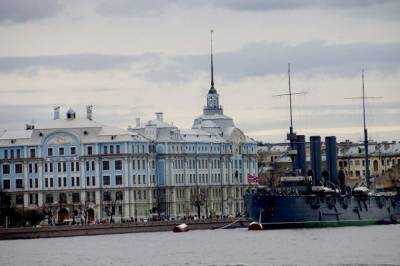 В Петербурге ужесточат антиковидные ограничения - aif.ru - Санкт-Петербург