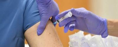 Врач из США Маккалоу заявил, что эффективное лечение коронавируса подменили вакцинами - runews24.ru - Сша