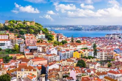 Португалия потребует от туристов тест на COVID-19 во время регистрации в гостинице - unn.com.ua - Украина - Киев - Португалия