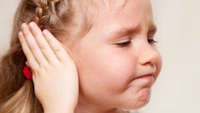 Почему у детей в Израиле летом болят уши: пройдет само или давать антибиотики - vesty.co.il - Израиль