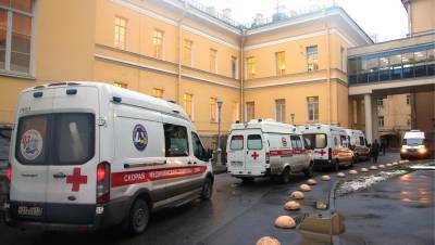 Мариинская больница проводит проверку после жалоб пациента на питание - dp.ru