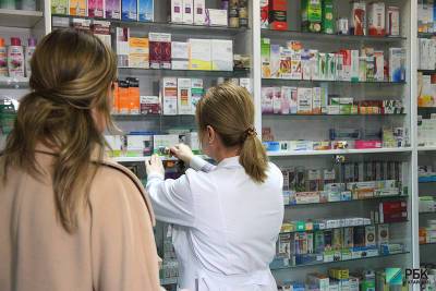 В новосибирских аптеках отсутствует дефицит лекарств для лечения COVID-19 - runews24.ru